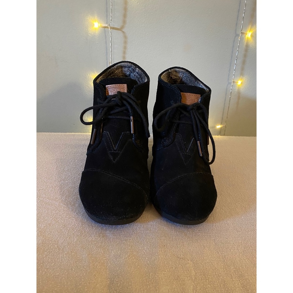 TOMS Desert Wedge Booties